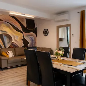 https://apartmani-pranji.in-istria.net